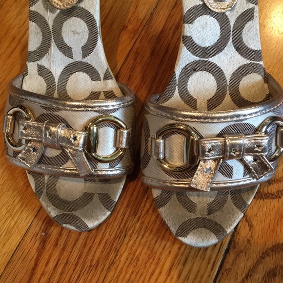 Heels - Picture 2 of 3